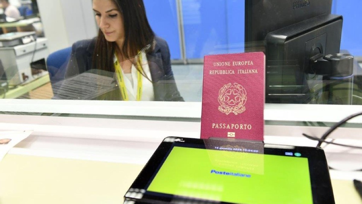 Tramonti di Sopra, l’ufficio postale riapre con servizi ampliati: ora si può chiedere anche il passaporto - 