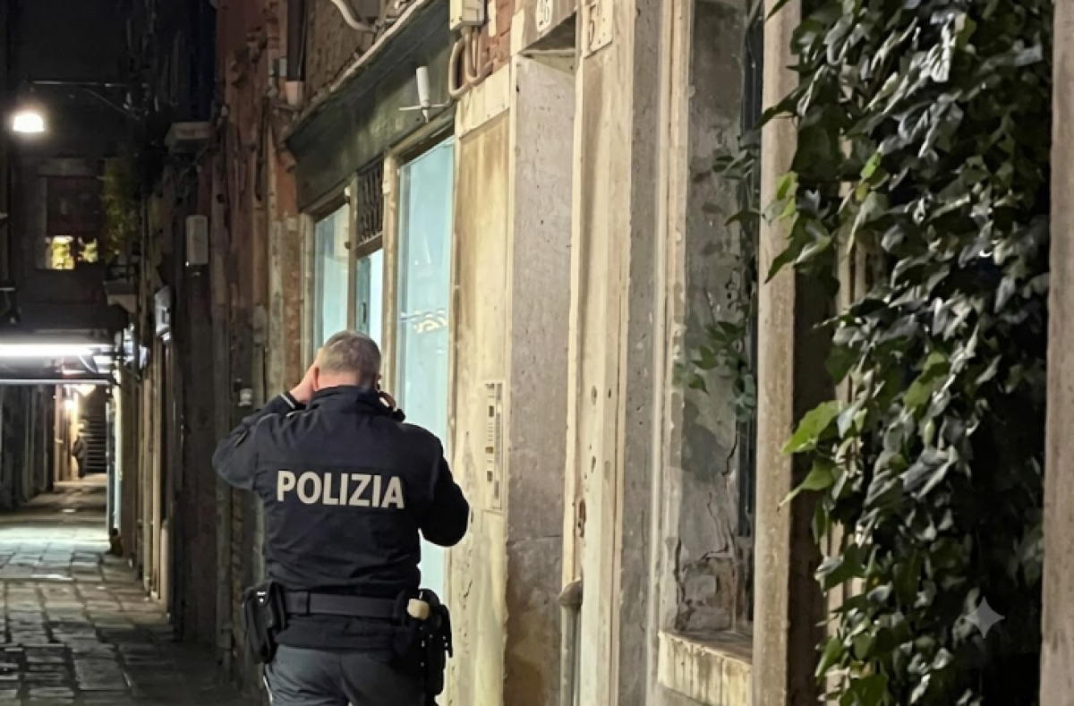 Venezia, faida tra due gruppi nel centro storico: due ragazzi feriti e video rilanciati online