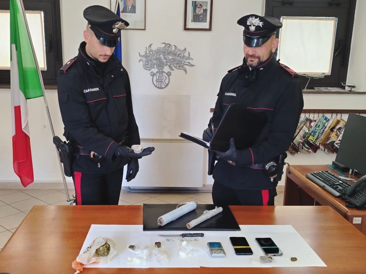 SPACCIO NELLE ZONE BOSCHIVE DI MARTIGNACCO (UD). 2 ARRESTI.