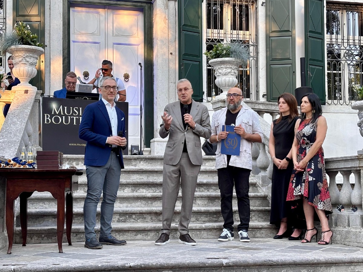 Dana Sport festeggia 50 anni ad Aiello del Friuli, premiati i dipendenti storici