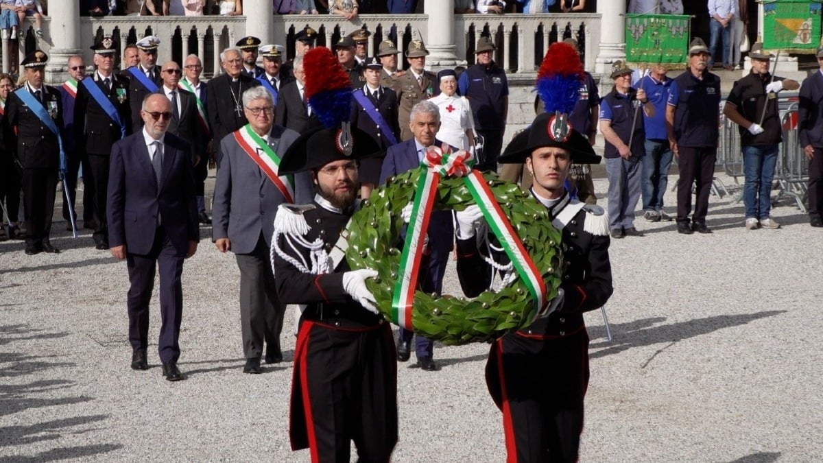 2 giugno a Udine, in Piazza Libertà il messaggio delle istituzioni: più tutele per chi opera nella Protezione civile - 