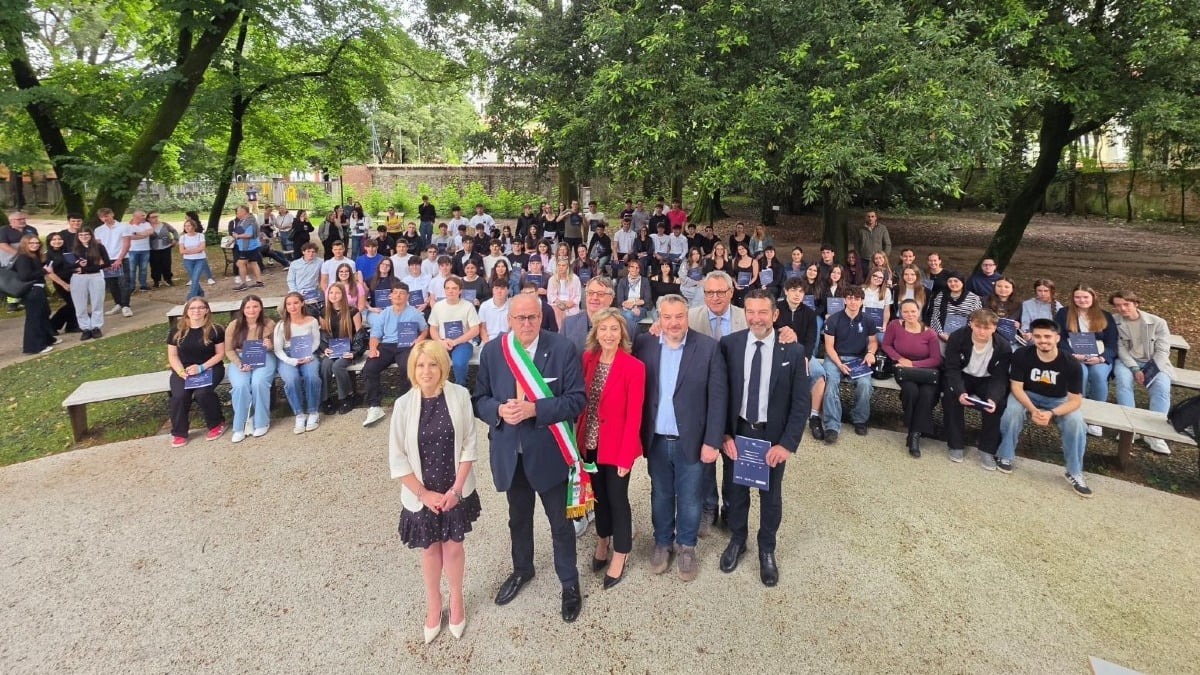A Gorizia la maggiore età incontra la Carta: ai ragazzi una Costituzione in quattro lingue - 