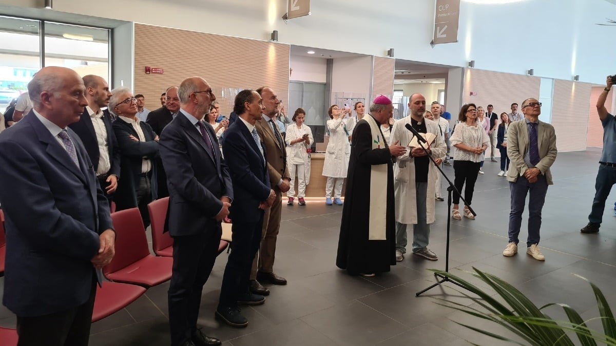 Un segno di accoglienza nel nuovo Santa Maria degli Angeli: arriva il mosaico donato all’Asfo