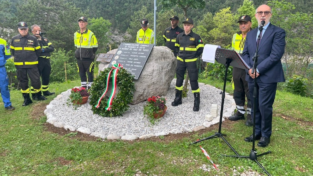 Tramonti di Sotto ricorda i cinque soccorritori morti dopo il terremoto del 1976 - 