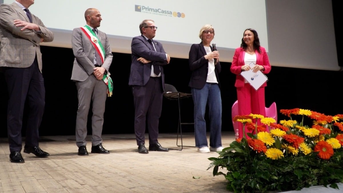 A Gemona gli studenti custodiscono il ricordo del sisma: premiate le scuole dei Comuni udinesi colpiti nel 1976 - 