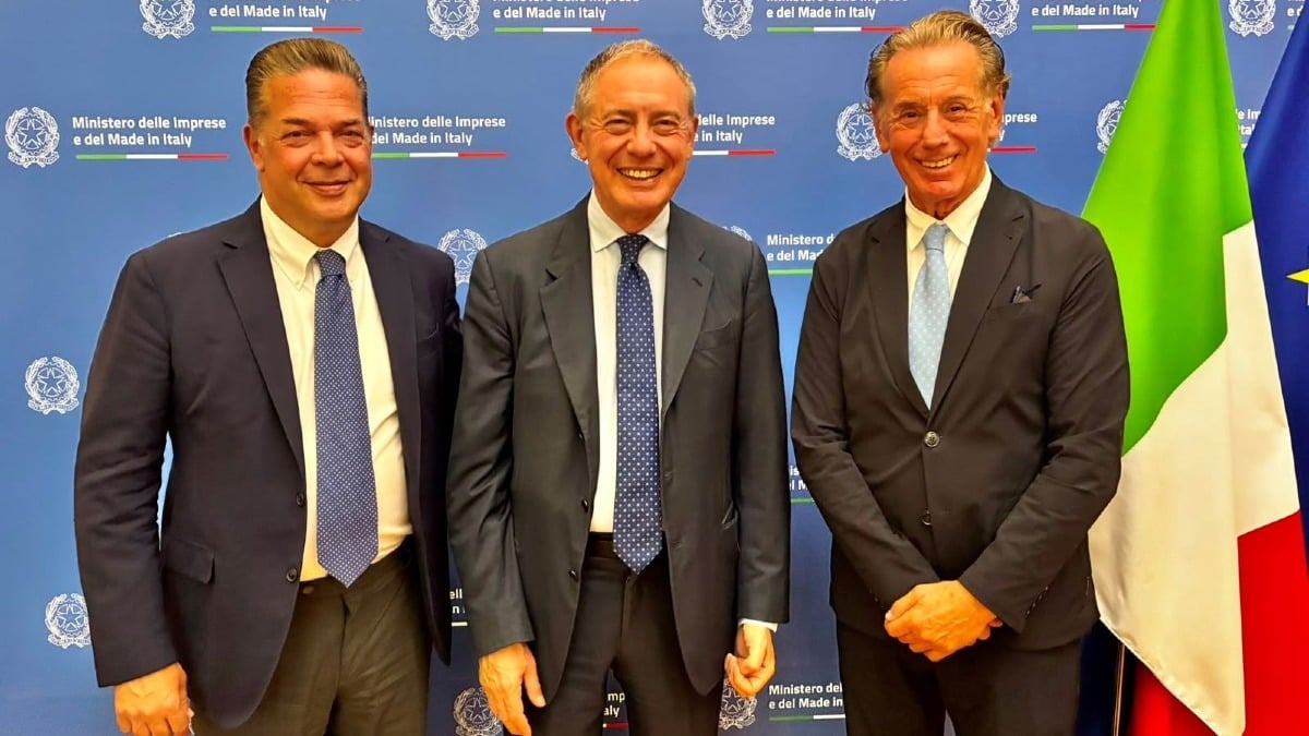 Trieste accelera sul porto green: test finali alle banchine elettriche entro giugno - 