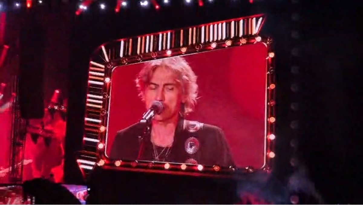 Ligabue riparte da Bibione: com'è andata la data zero di Certe Notti 2026 | VIDEO - 