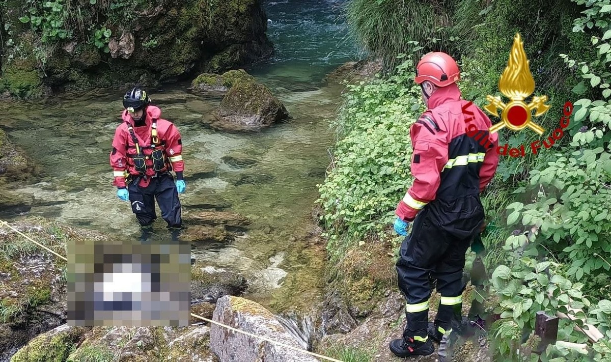 Donna trovata morta vicino alla Cascata della Civetta: recuperata la salma - 
