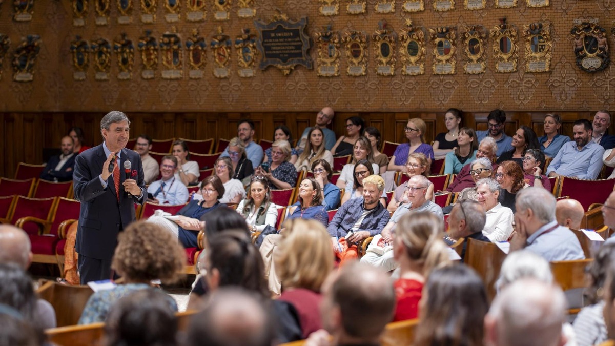 Eric Mazur a Padova: «Rovesciate l’aula», il confronto con docenti e dirigenti - 