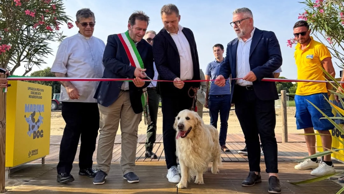 A Bibione apre Marina Dog: ecco la nuova spiaggia per cani tra comfort, agility e relax - 