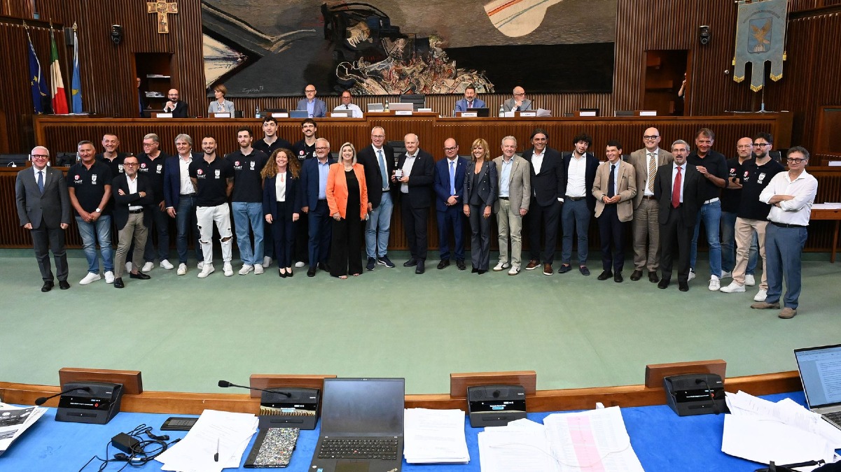 Tinet Prata promossa in Superlega, il Consiglio regionale celebra la squadra - 