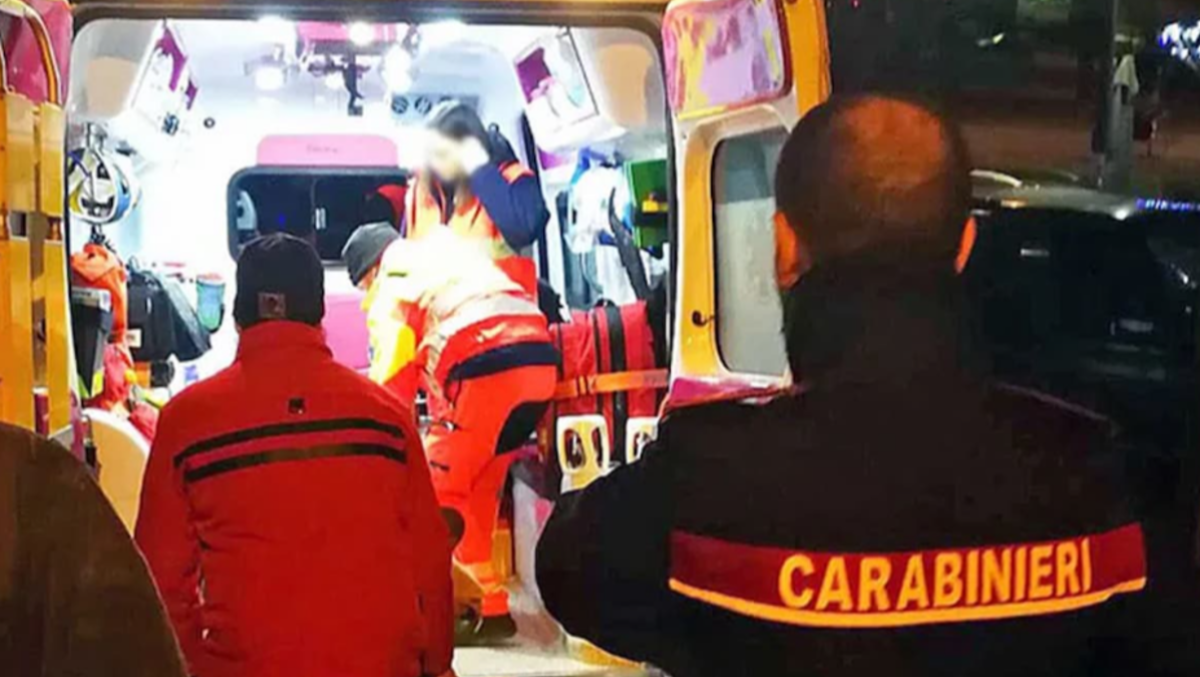 Lo colpisce con uno schiaffo al bar e lo fa cadere a terra: imprenditore muore in ospedale - 