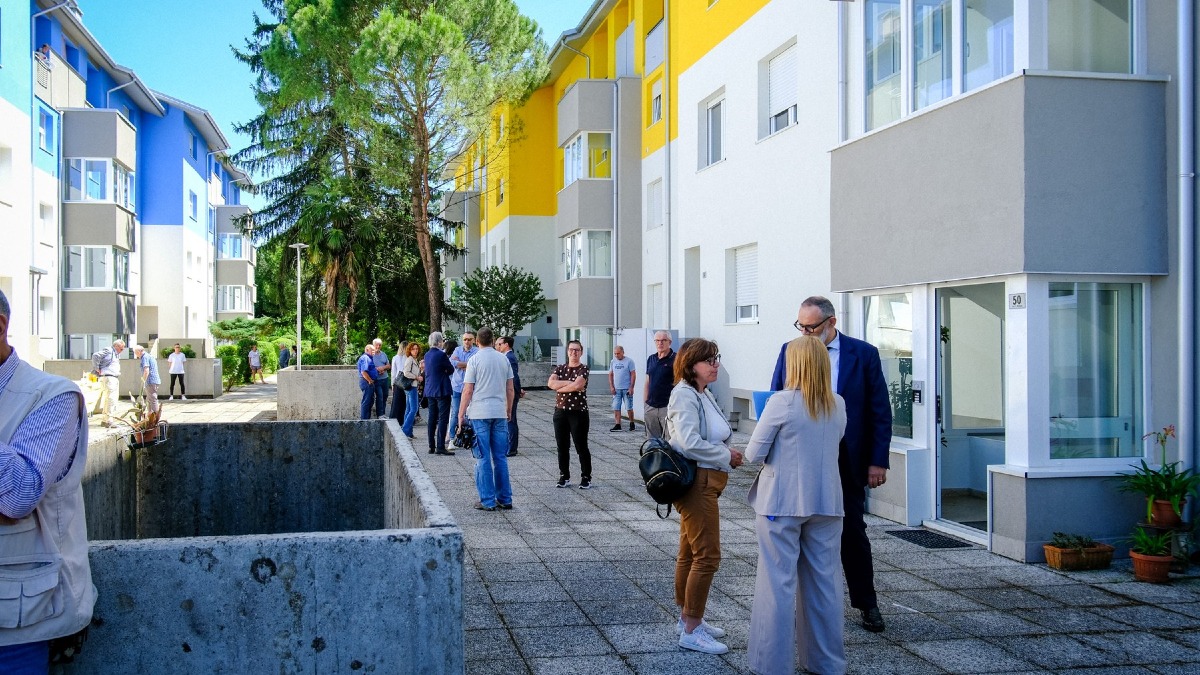 Lucinico, consegnati 68 alloggi Ater riqualificati in via Marega dopo lavori da 4,8 milioni - 