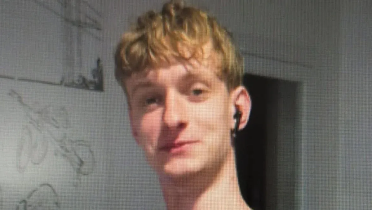 Mattia Testi trovato morto: il corpo del 19enne scoperto dal papà in un campo - 