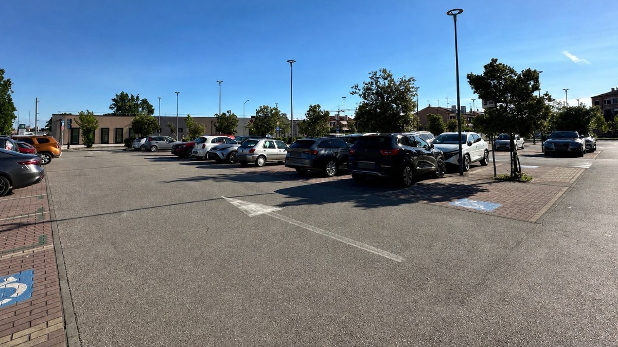 Ca’ Savio, parcheggi con disco orario accanto ai servizi sanitari: via alla prova da metà giugno - 