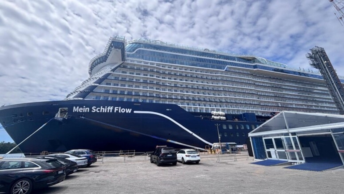 Monfalcone, Fincantieri consegna Mein Schiff Flow: nave da crociera da 160mila tonnellate - 