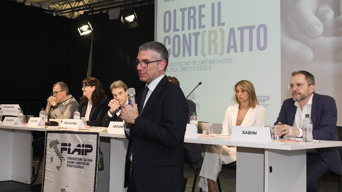 Trieste, alloggi sfitti e affitti: al convegno Fiaip il nodo ascensori e il riparto Ater - 
