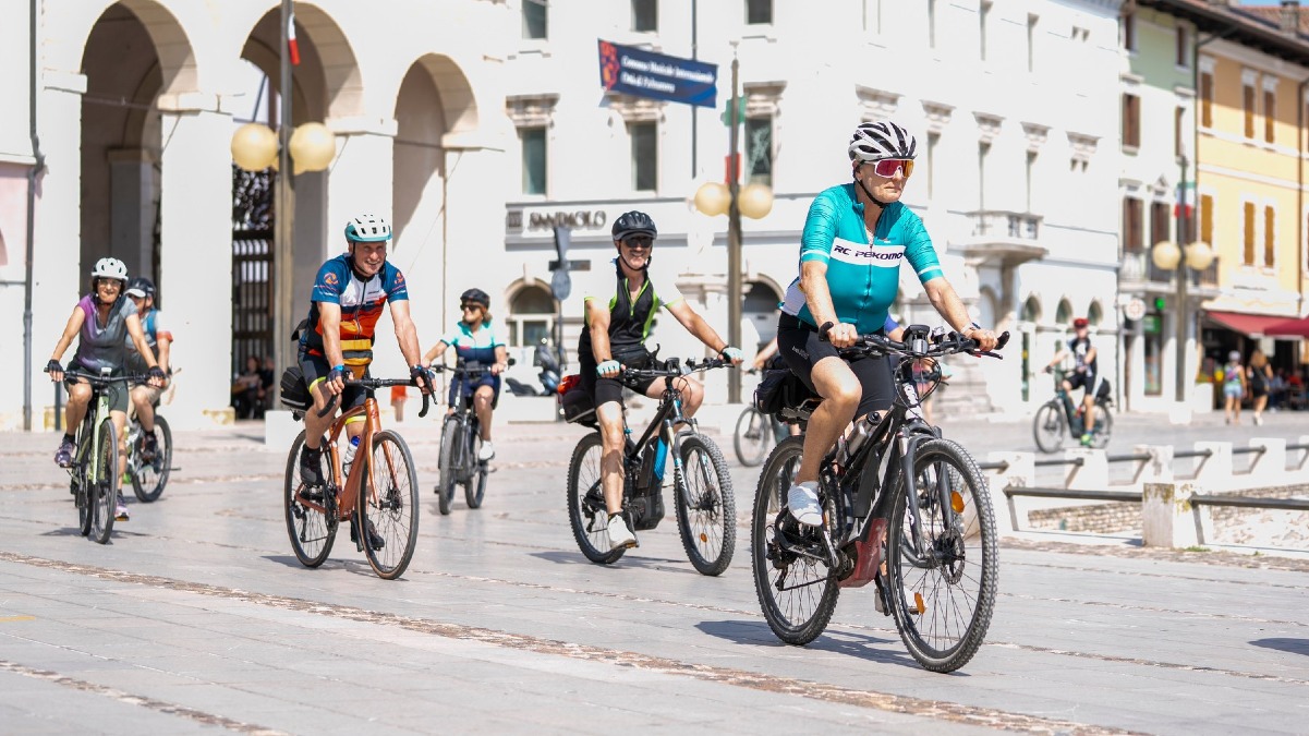 Palmanova, Cinebike dal 14 al 16 giugno: Laura Samani, 7 corti finalisti e circo in Piazza Grande - 