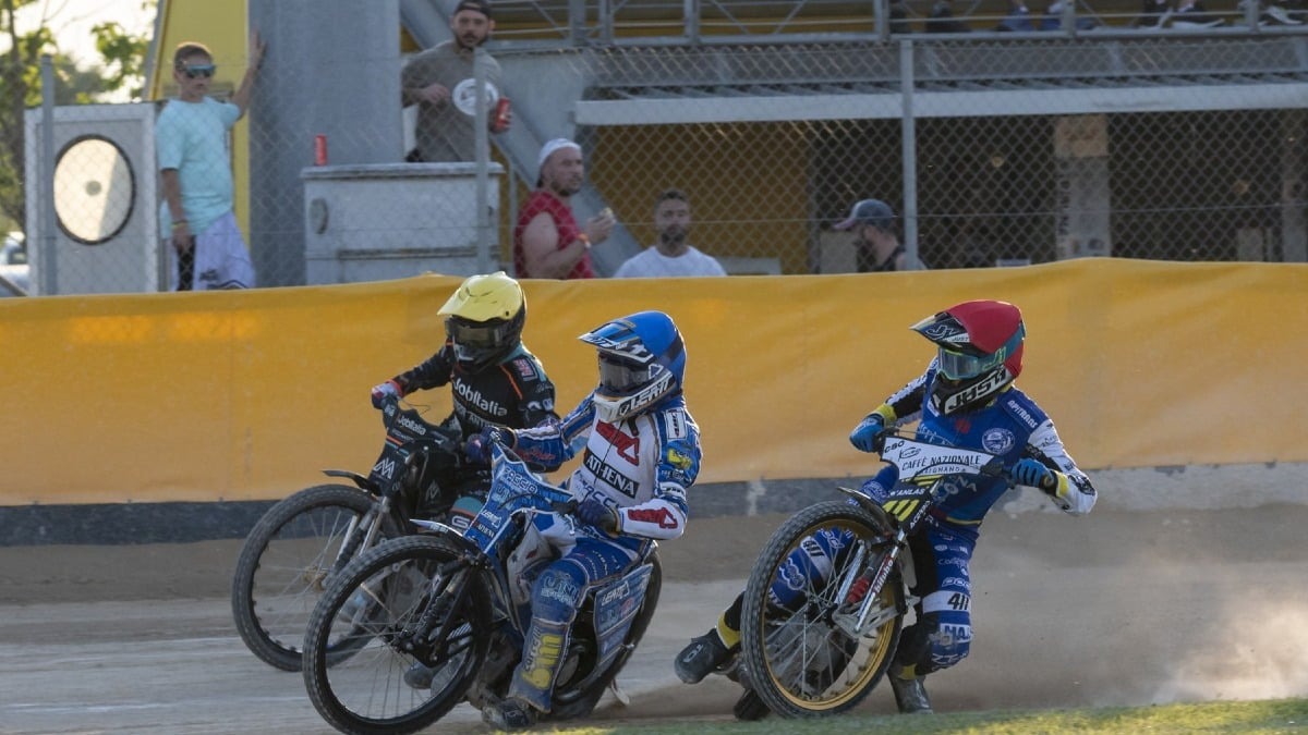 Terenzano, sabato sera il tricolore dello speedway: Castagna davanti a tutti, ingresso libero - 