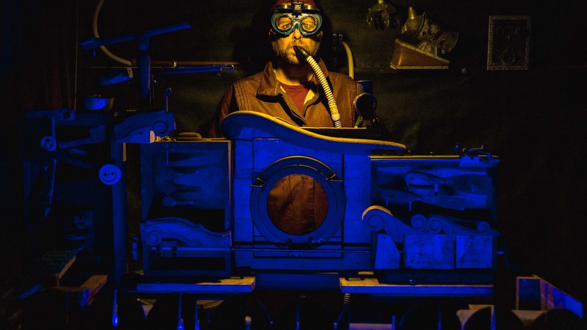 Una roulotte diventa teatro a Polcenigo: spettacoli gratis per 7 spettatori - 