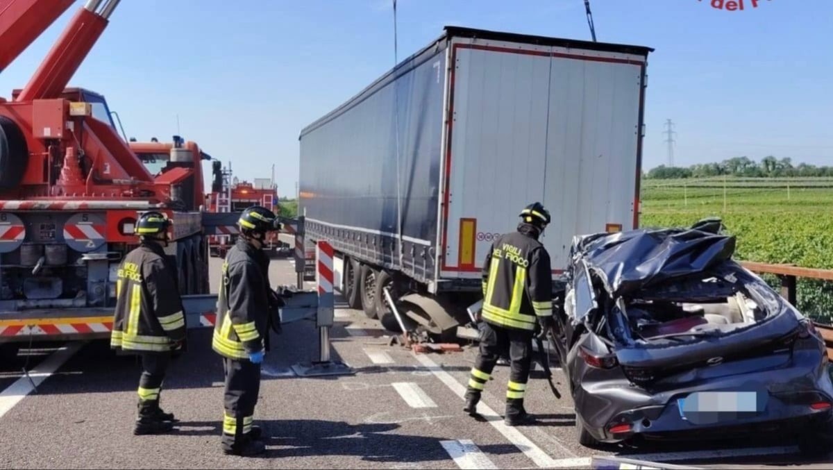 Schianto sull’A22 a Pastrengo, una vittima e una ferita nel tratto verso Verona - 