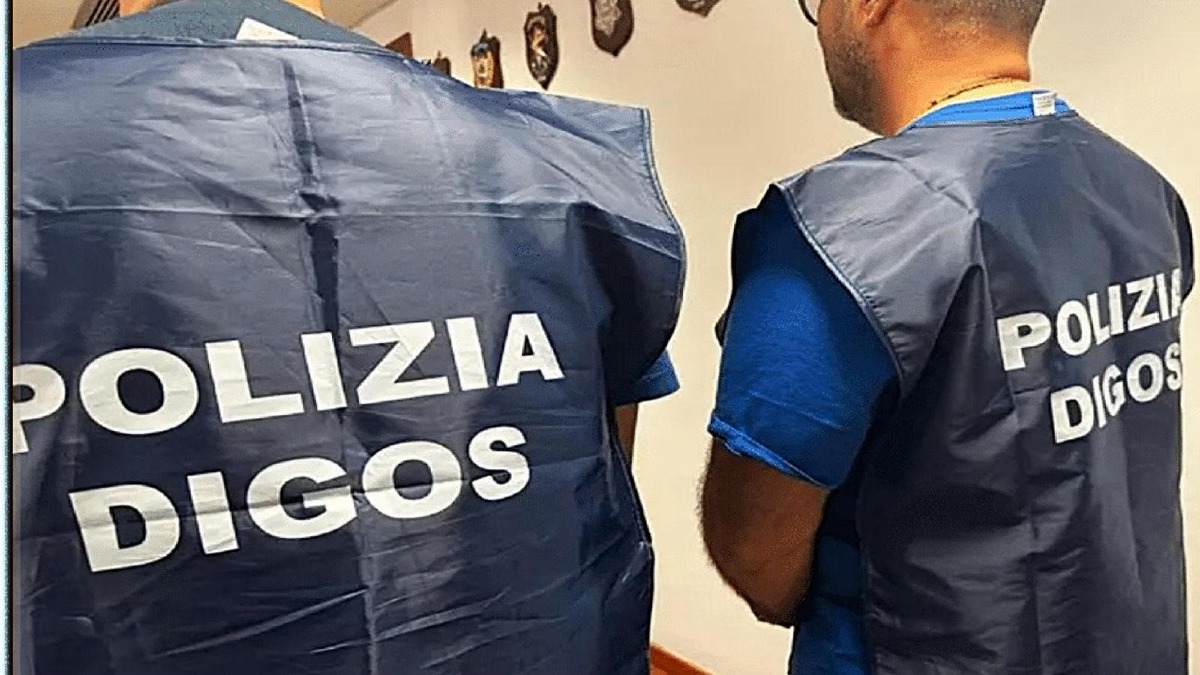 Terrorismo, arrestato a 16 anni: propaganda jihadista e manuali per costruire armi - 