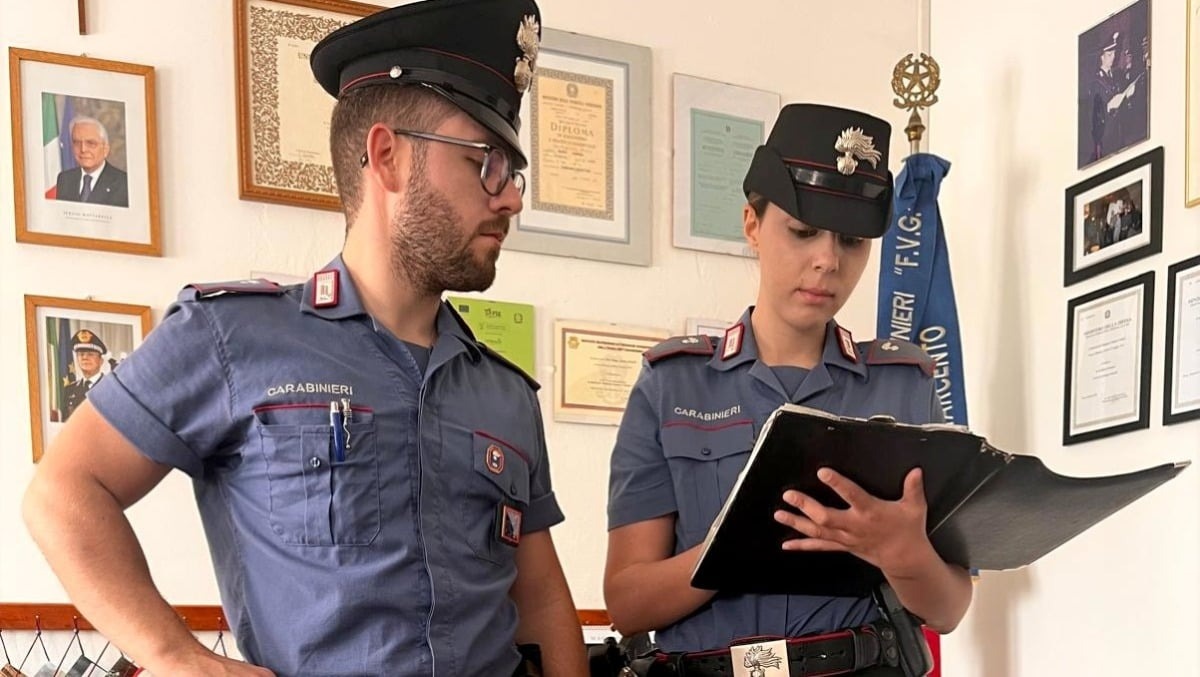 Nimis, trovato nei locali interrati con hashish, bilancino e contanti: arrestato un 21enne - 