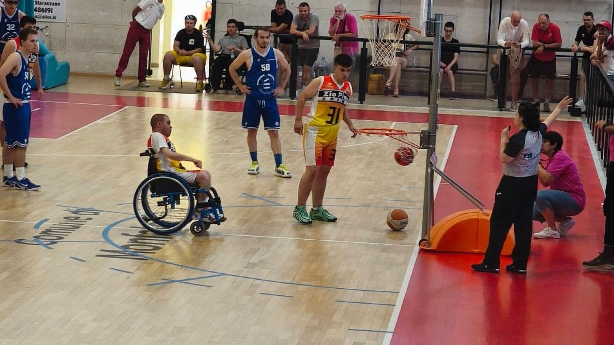 Monfalcone chiude le finali nazionali di Baskin: Reggio Emilia campione 90-88 su Udine, oltre 650 spettatori al Pala Paliaga - 