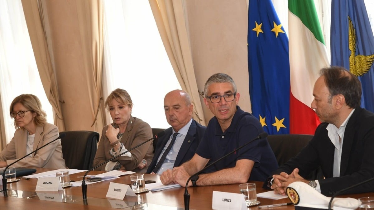 Trieste testa steward notturni nelle piazze più frequentate: via ai weekend di giugno - 