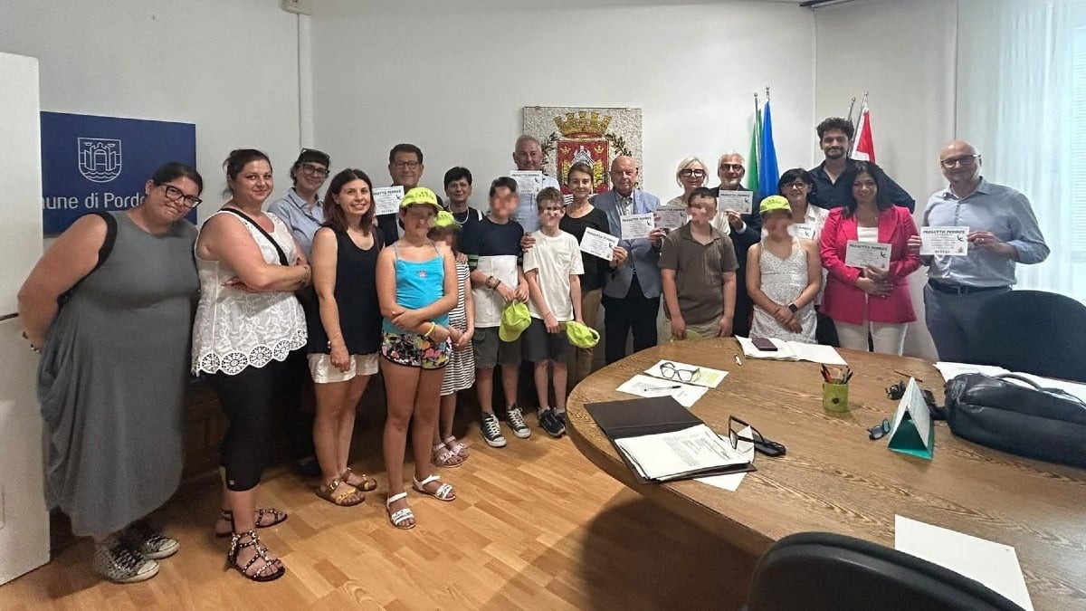 Pordenone, il Pedibus consolida la sua presenza: in un anno quasi 30mila chilometri a piedi - 