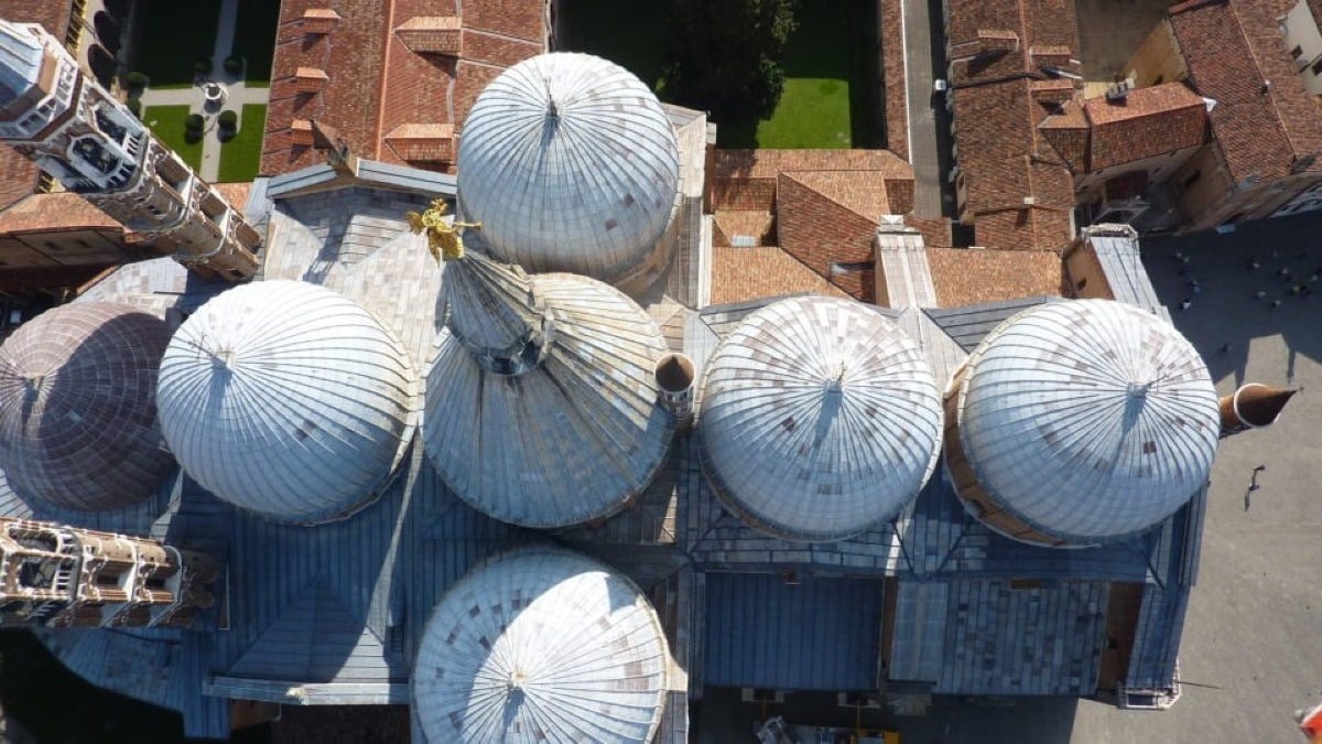 Basilica del Santo, il cantiere nascosto sopra Padova si apre al pubblico per una sera - 