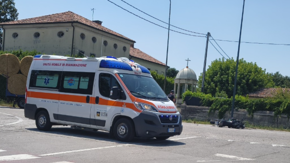 Kevin Spigarolo morto in moto: il 29enne si schianta contro un trattore - 