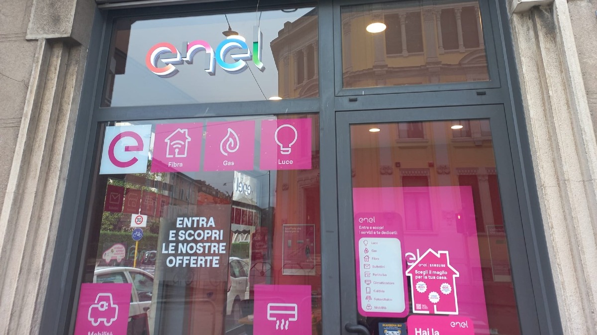 Bollette, a Rovereto consulenze gratuite per tagliare i consumi: arriva l’Enel Energy Bar - 