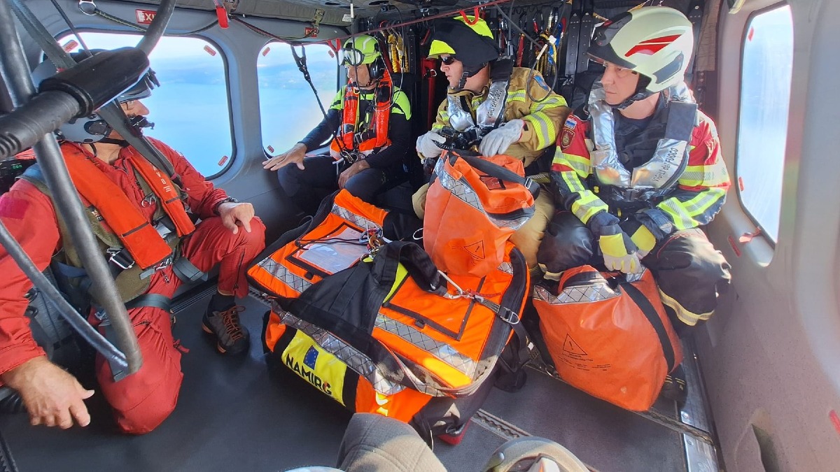Trieste, incendio simulato su una nave cargo in arrivo dalla Turchia: test riuscito in porto - 