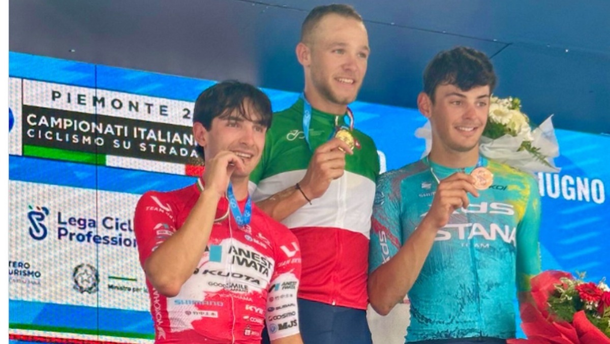 Jonathan Milan si prende l’Italia: sprint devastante e maglia tricolore - 