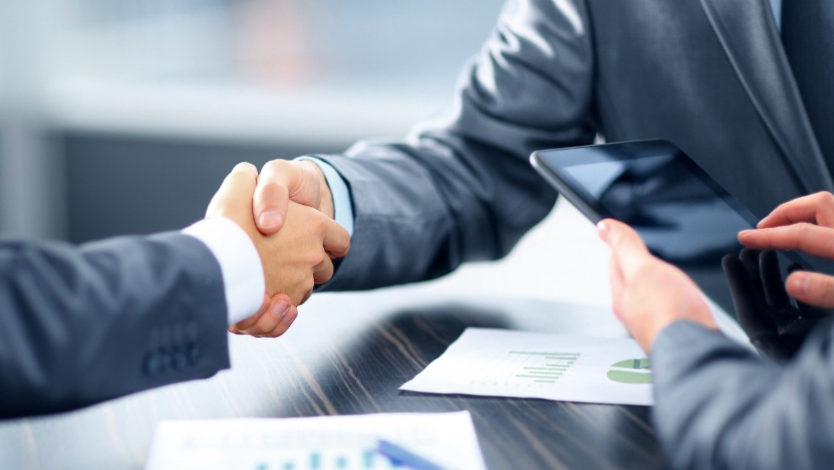 Come Prelevare Soldi da una SRL: Stipendio, Compenso Amministratore o Dividendi?  - 