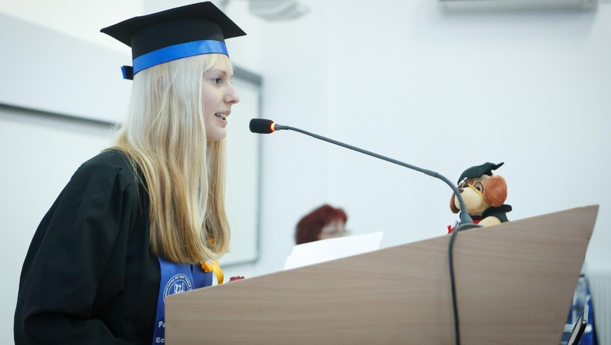 Scrivere Tesi: Dalla Scelta dell'Argomento alla Consegna Finale - 