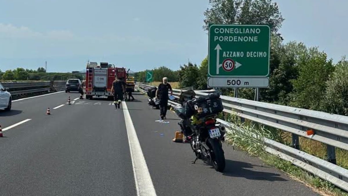 Schianto autonomo sull’A28 ad Azzano Decimo: muore motociclista di 54 anni
