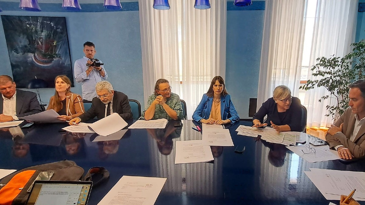 Sanità Fvg, Conti accusa Fedriga: «Oltre 6600 uscite dal servizio dal 2020» - 