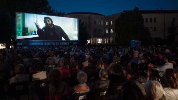 Cinemazero, a Pordenone un’estate con 100 eventi tra film all’aperto, FMK e concerti