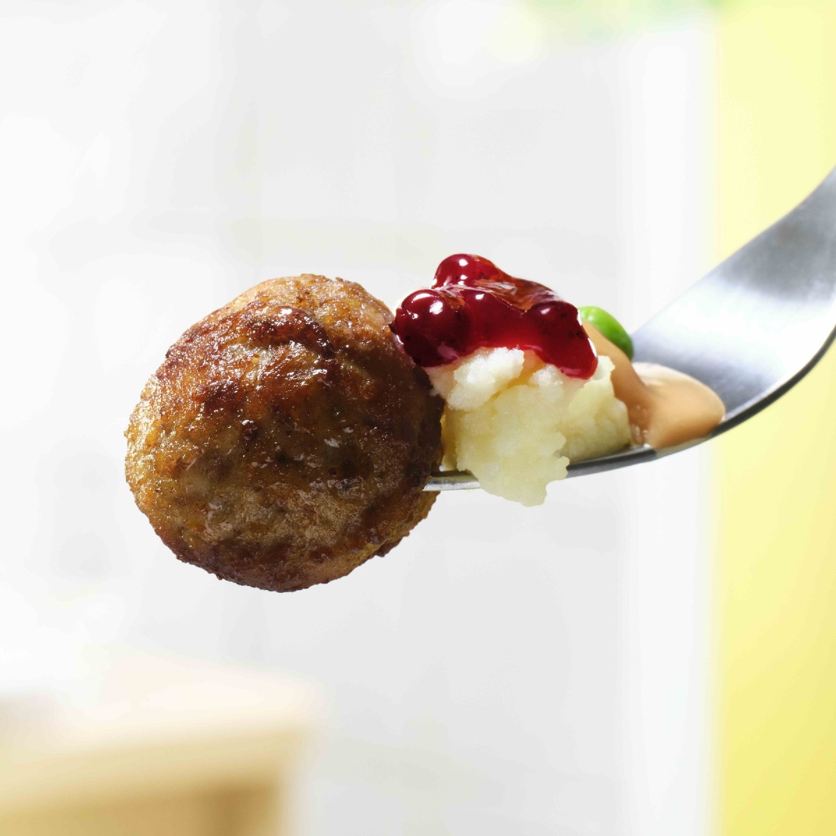 IKEA Villesse, a giugno tornano polpette senza limiti e Chupa Chups al gusto meatball