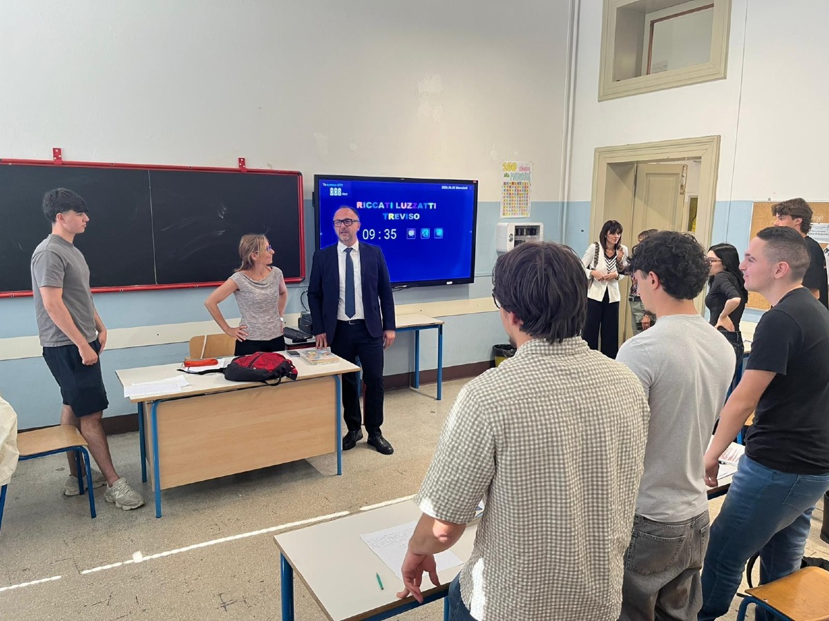 Treviso, tour della Provincia nelle superiori del centro: cantieri estivi e Ex Poste