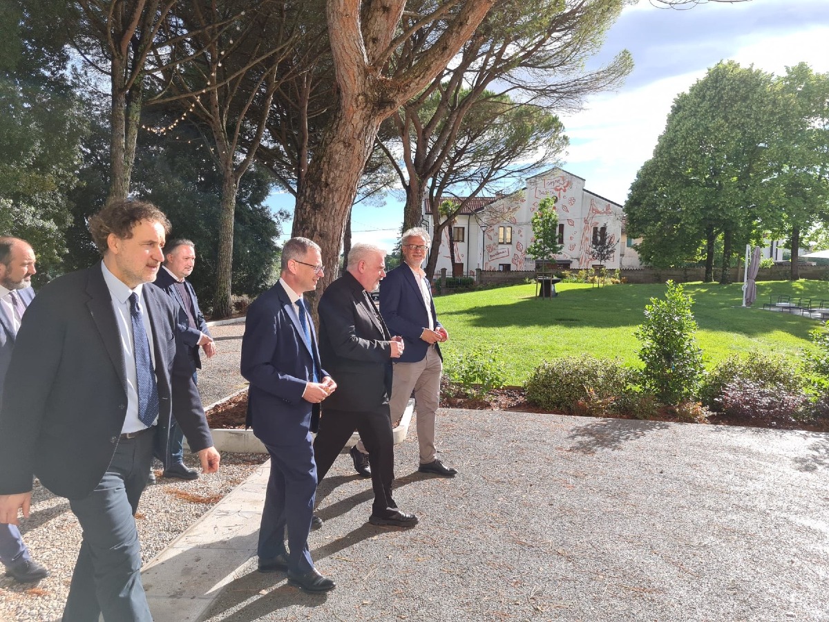 Capriva, Villa Russiz nel progetto Borgo Laudato Sì tra vigneto e inclusione