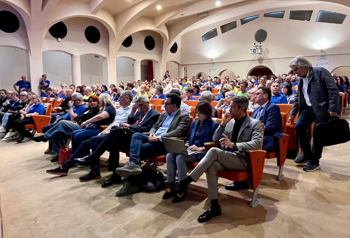 Electrolux, il 15 giugno vertice a Roma: Pordenone prepara il fronte comune
