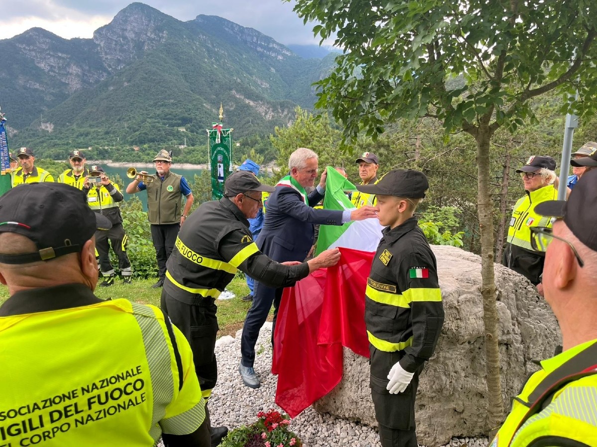 Tramonti di Sotto ricorda i cinque soccorritori morti dopo il terremoto del 1976
