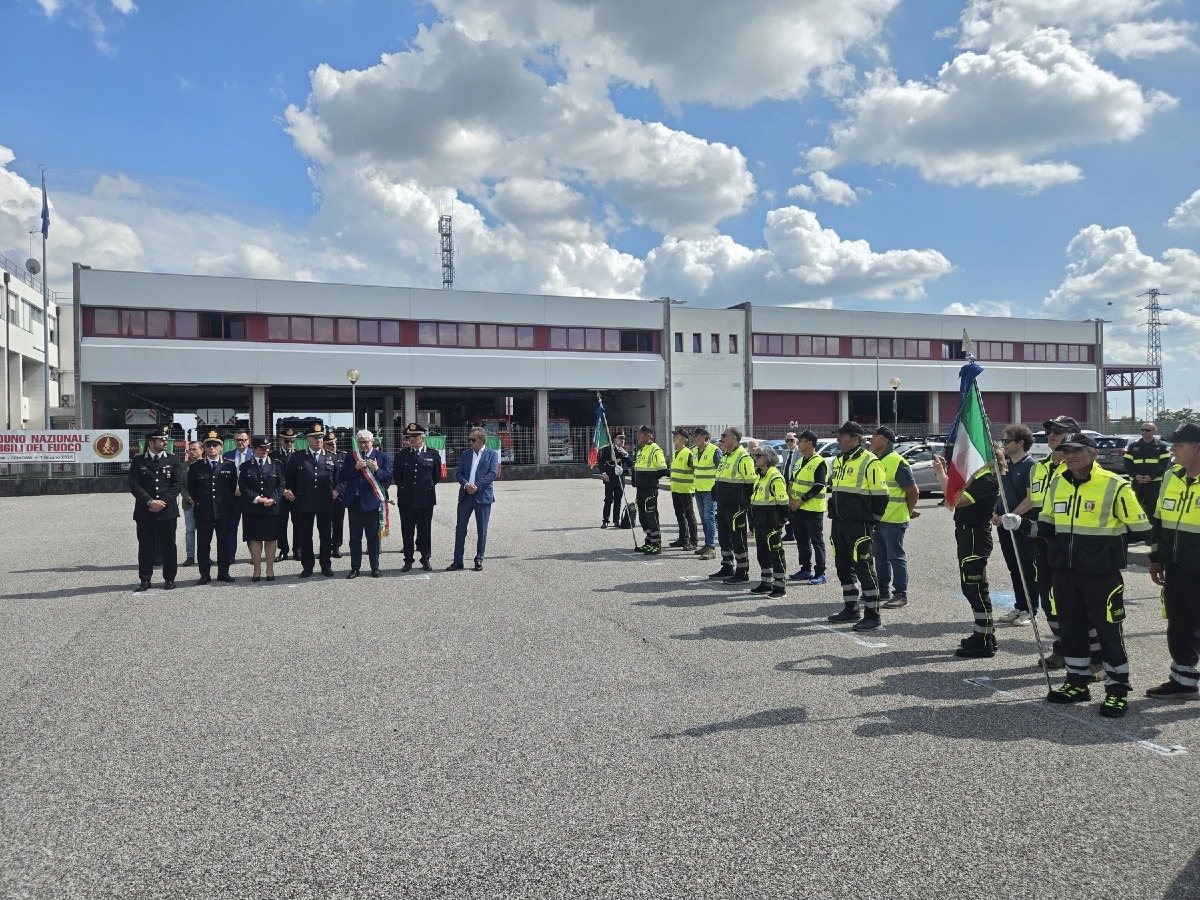 Udine, il piazzale del comando provinciale intitolato ai Vigili del fuoco