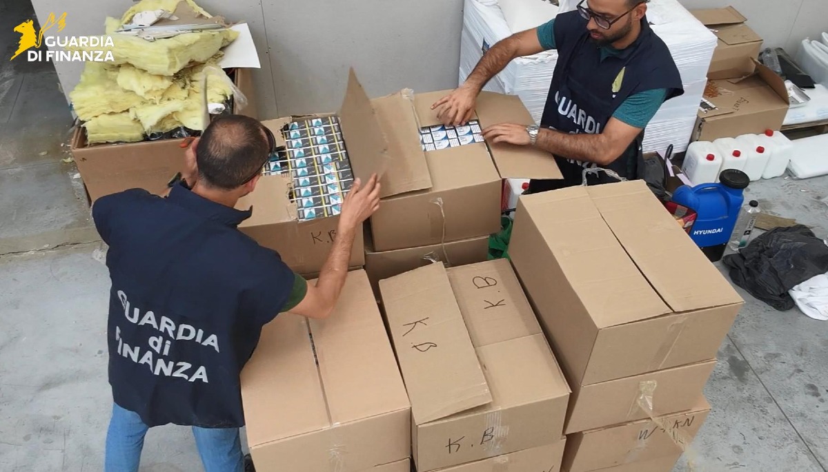 INDIVIDUATO A SPILIMBERGO UN OPIFICIO DEDITO ALLA FABBRICAZIONE CLANDESTINA DI SIGARETTE