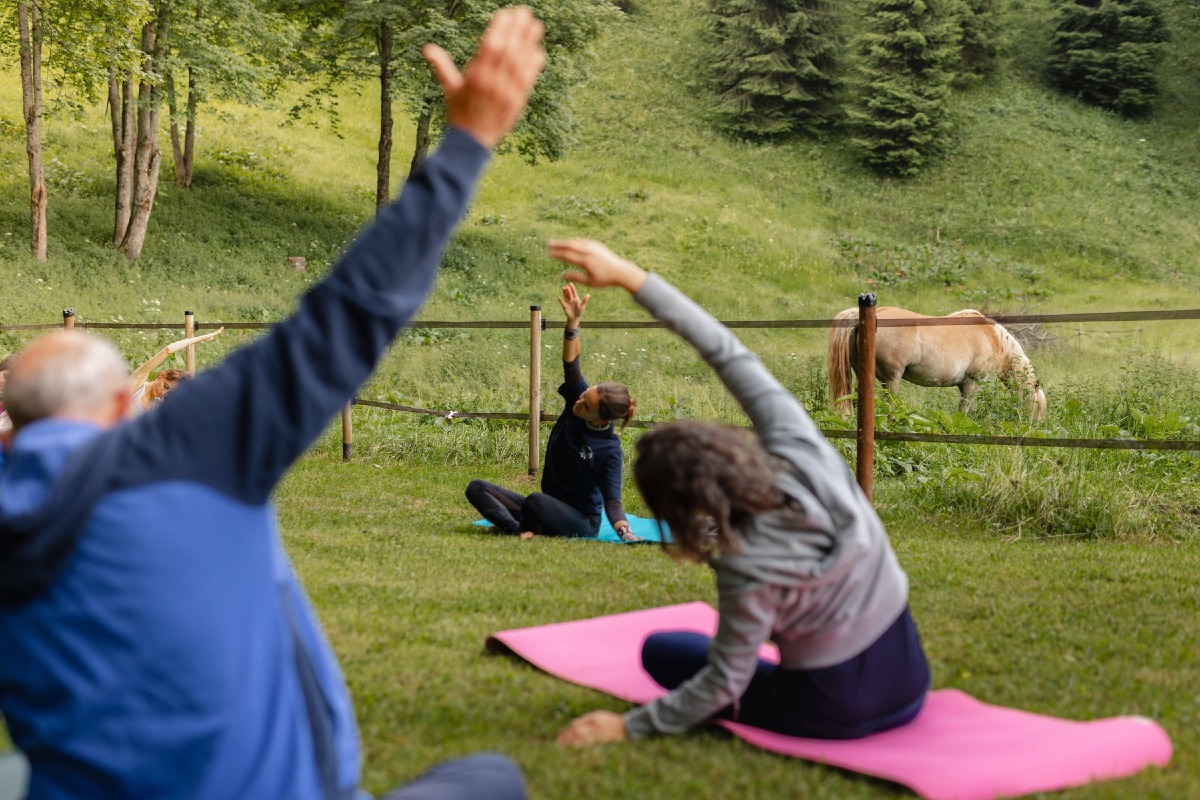 Sauris, dal 19 al 21 giugno “Gumala Gumala”: tre giorni tra natura, yoga e benessere
