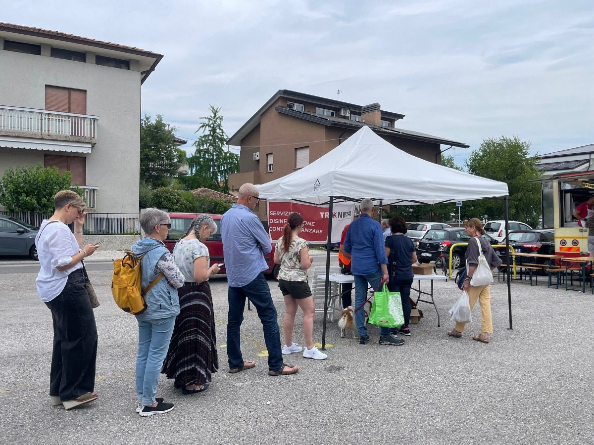 Udine, kit antizanzare in ritardo al mercato di Paderno: distribuzione partita alle 10