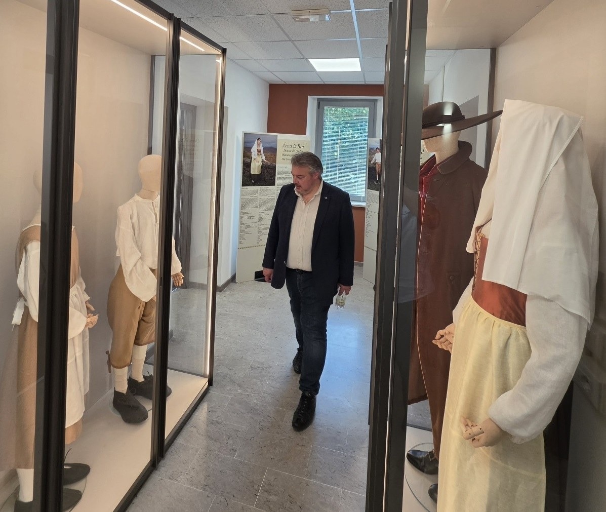 San Floriano del Collio, riapre il municipio rinnovato: lavori finanziati con oltre 1,9